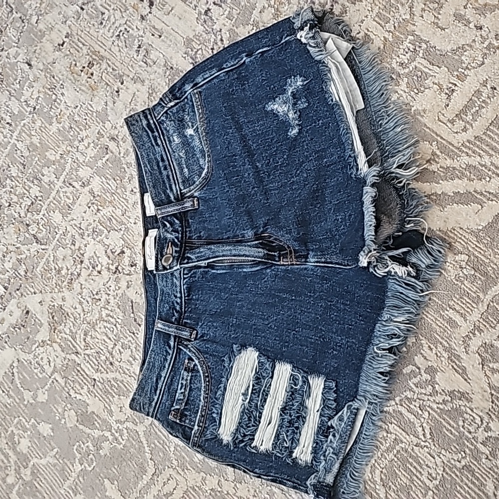 Kancan distress shorts